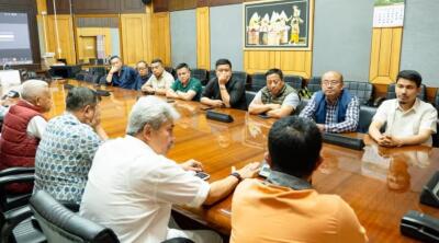 Manipur : CM-in all-party meet kaihruai