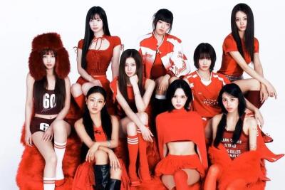 "The Tonight Show" ah TWICE perform dawn