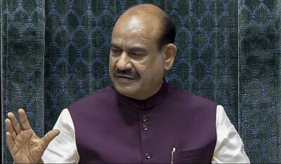 Lok Sabha-a eptu MP 8 suspend-na hlihsak