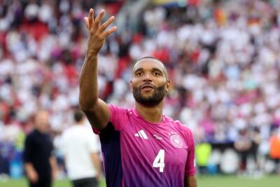 Jonathan Tah-a'n a zawm tur la tichiang lo