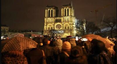 Notre-Dame Cathedral hawn a ni ta