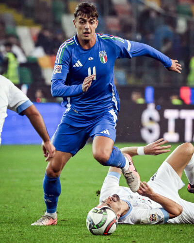 Italy tan Daniel Maldini