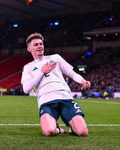 Bradley-a'n ram tan goal a khung