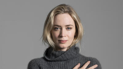 Nolan-a 'Oppenheimer'-ah Emily Blunt?