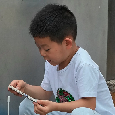China-in naupangte smartphone khawih theih chin bithliah tum