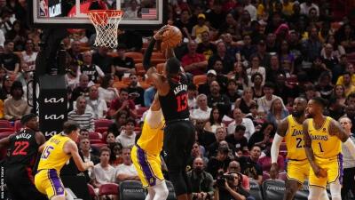 Lakers hnehtu Heat