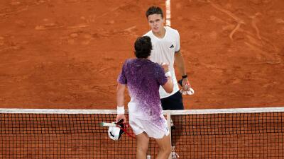 Djokovic hnehtu Fonseca a tlawm ta